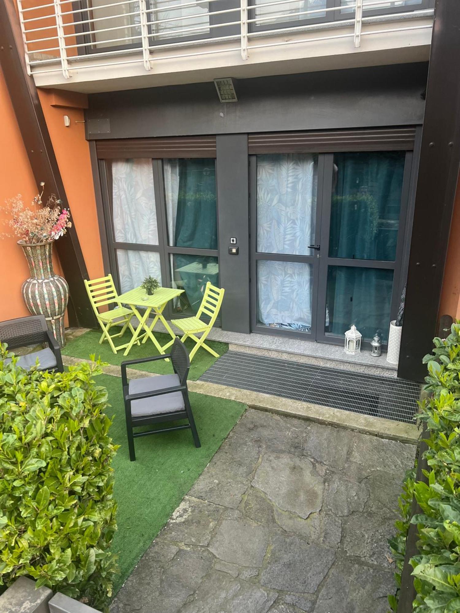 B&B Resilienza - Camera Privata Con Bagno Lecco Exteriér fotografie