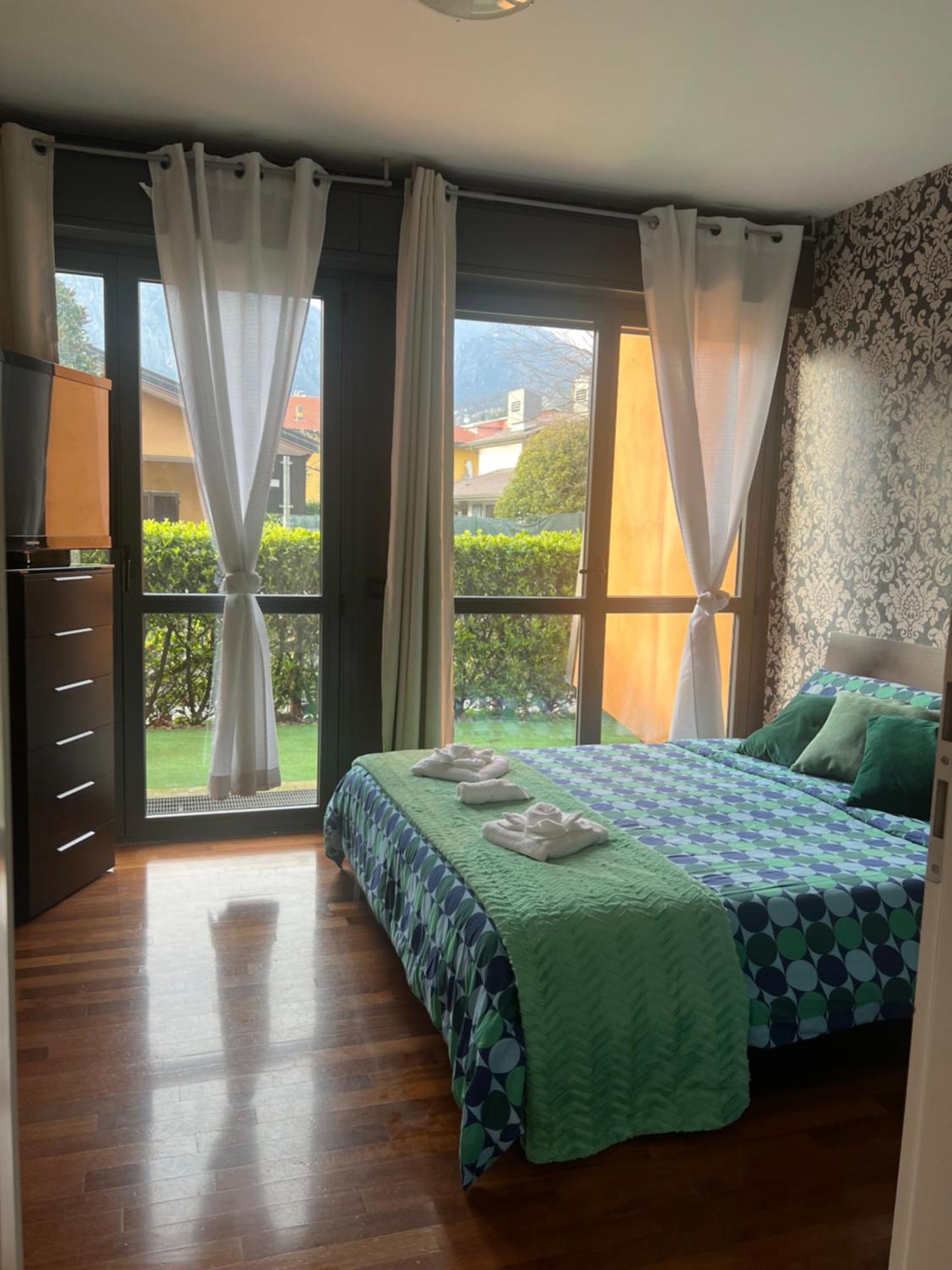 B&B Resilienza - Camera Privata Con Bagno Lecco Exteriér fotografie